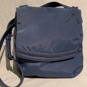 Tumi blue crossbody messenger bag 10”
